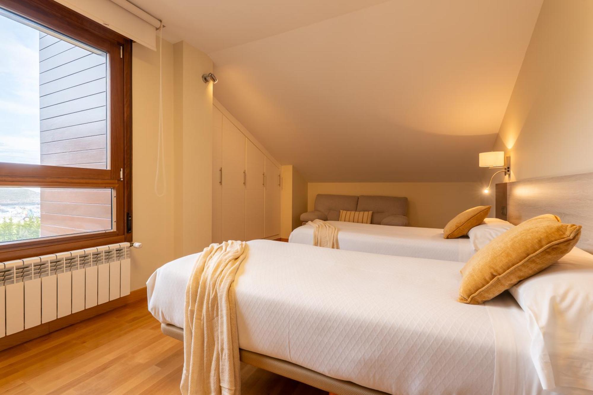 Apartamentos Albatros バロ・デ・リャネス エクステリア 写真