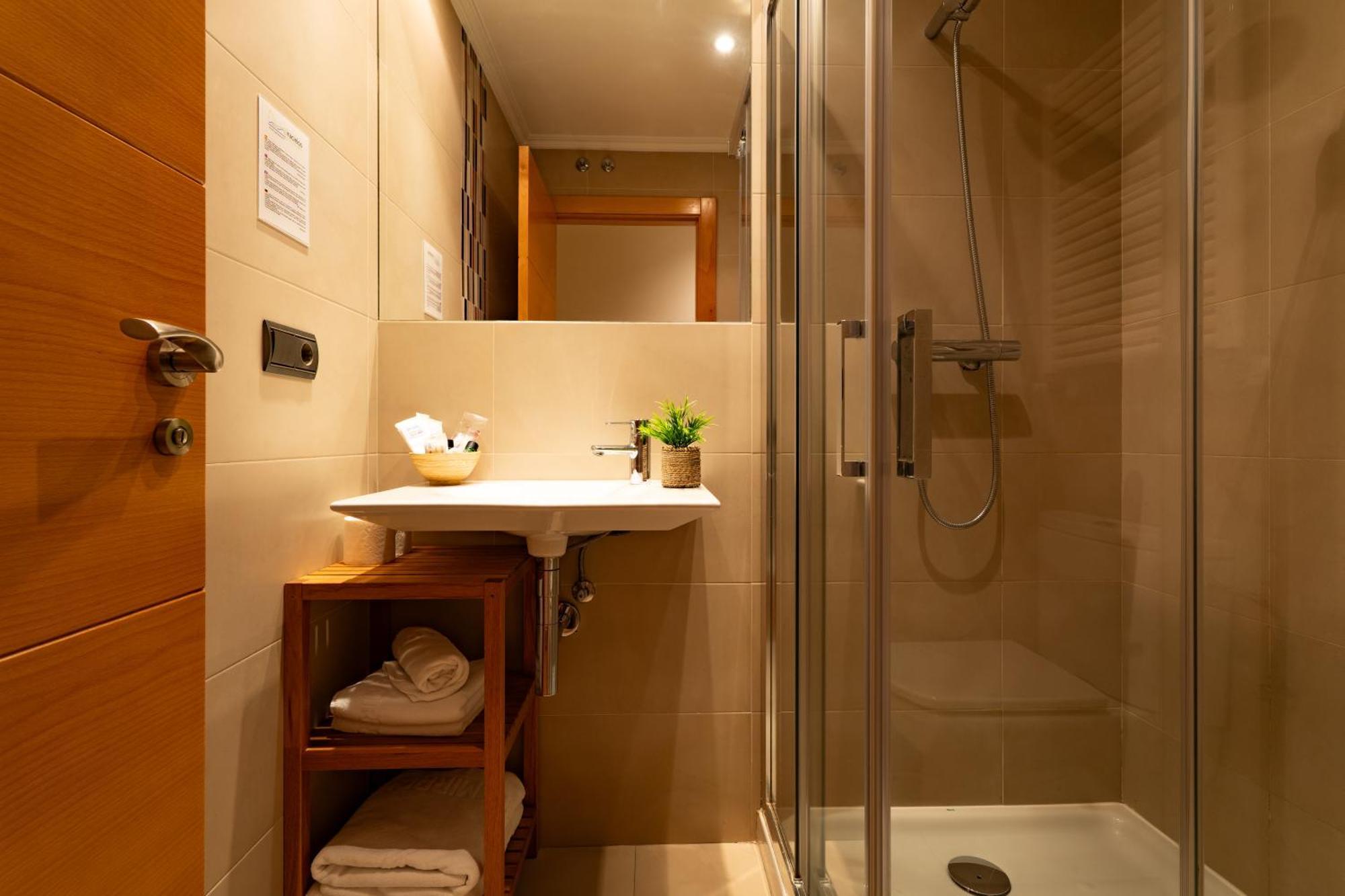 Apartamentos Albatros バロ・デ・リャネス エクステリア 写真